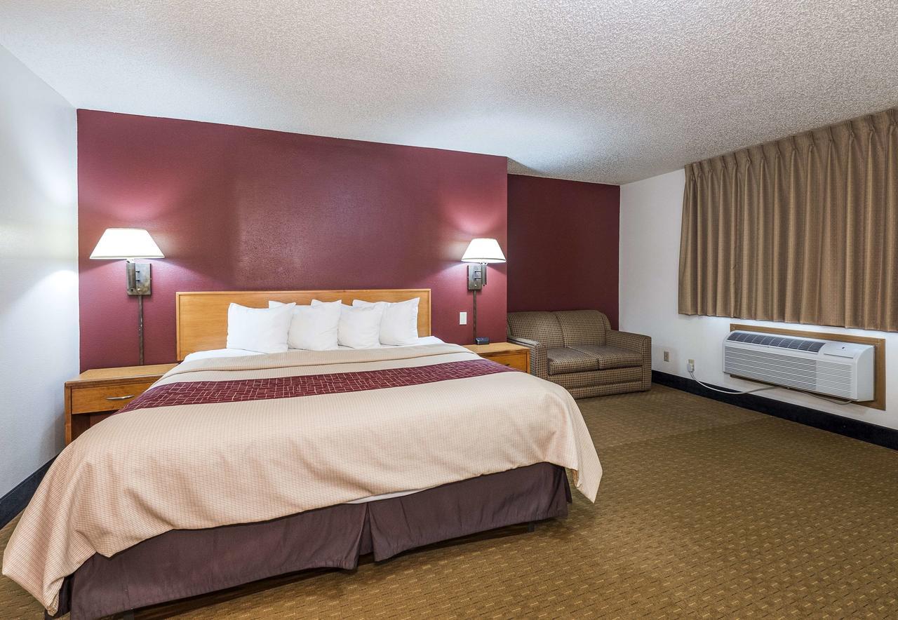 Red Roof Inn Maryville Exterior photo